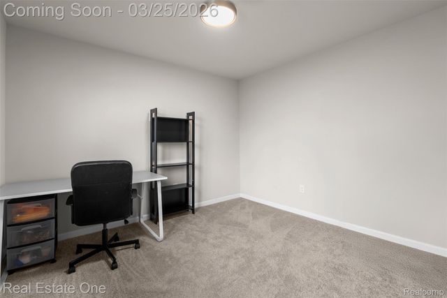 2273 Apple Tree Drive, Burton, MI 48519