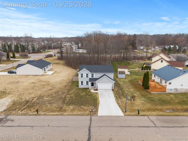 2273 Apple Tree Drive, Burton, MI 48519