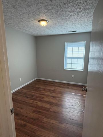 7891 Thornfield Lane, 48, Columbus, OH 43235
