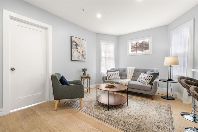 679 Columbia 5, Boston, MA 02125
