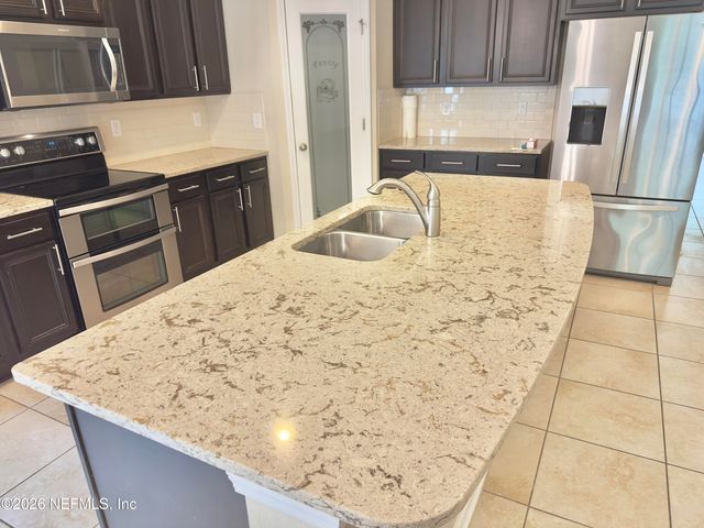 2428 RAPTOR Road, Fleming Island, FL 32003