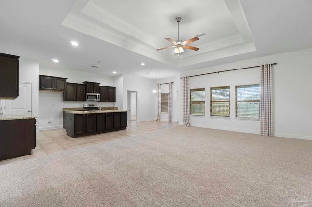 4178 Dundee Crossing Dr, Pace, FL 32571