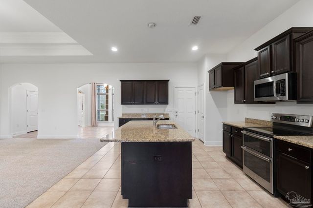 4178 Dundee Crossing Dr, Pace, FL 32571