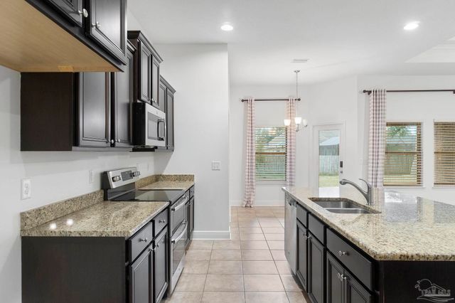 4178 Dundee Crossing Dr, Pace, FL 32571