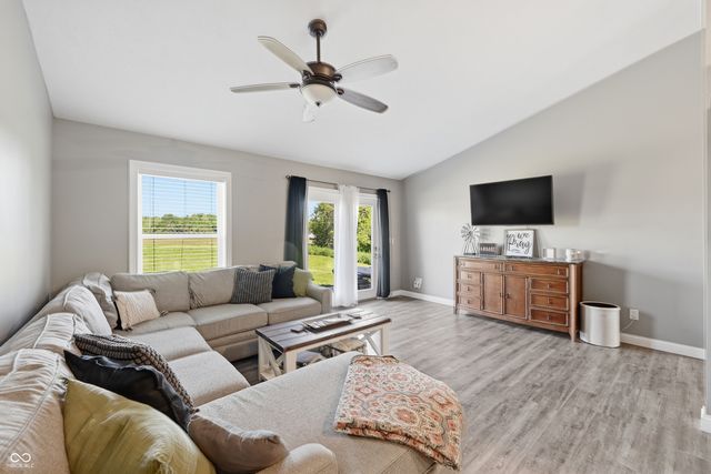 85 Patriots Landing, Fillmore, IN 46128
