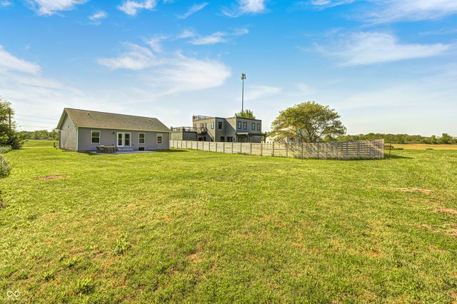 85 Patriots Landing, Fillmore, IN 46128