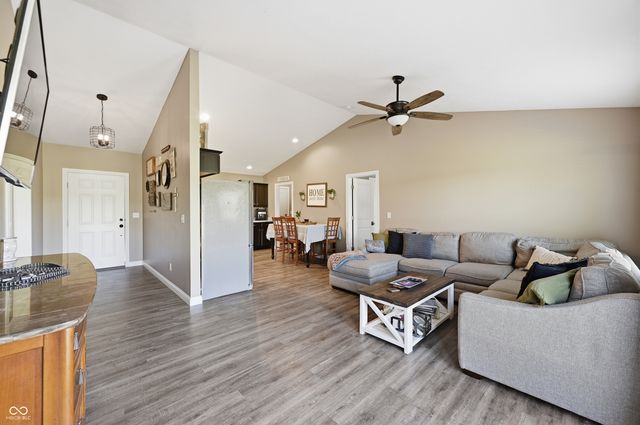 85 Patriots Landing, Fillmore, IN 46128