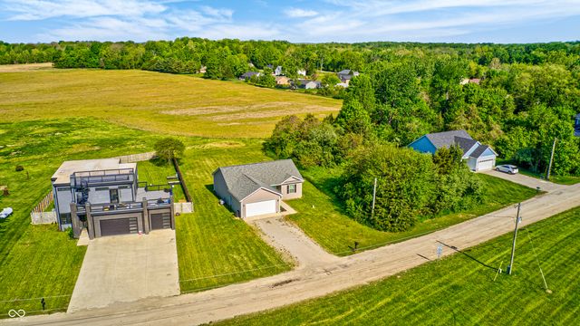 85 Patriots Landing, Fillmore, IN 46128