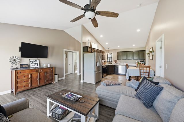 85 Patriots Landing, Fillmore, IN 46128