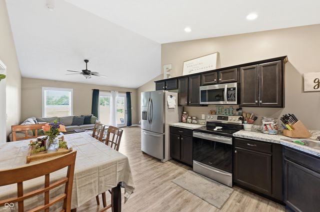 85 Patriots Landing, Fillmore, IN 46128