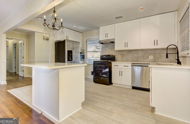 465 Windsor Parkway, Sandy Springs, GA 30342