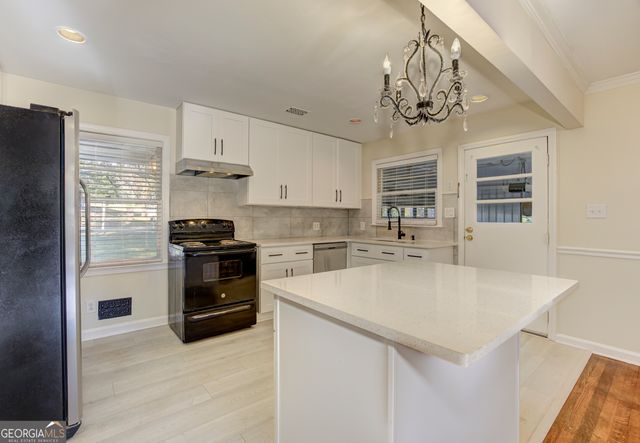 465 Windsor Parkway, Sandy Springs, GA 30342