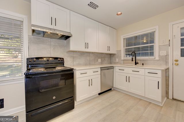 465 Windsor Parkway, Sandy Springs, GA 30342