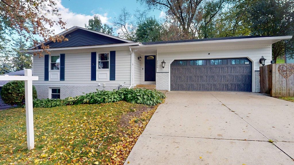 3926 Manorwoods Drive NW, Rochester, MN 55901 — exterior