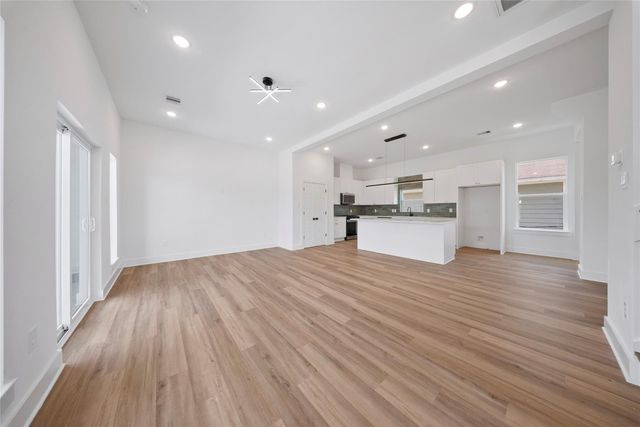 3219 Fontinot Street, Houston, TX 77026
