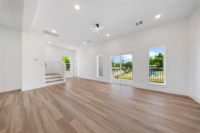 3219 Fontinot Street, Houston, TX 77026