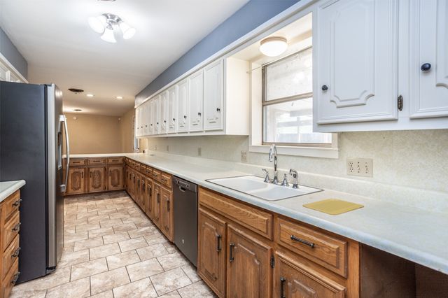 6989 W FM 922, Era, TX 76238