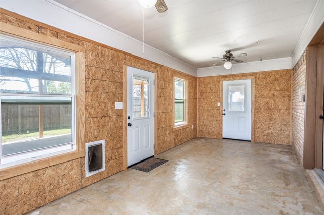 6989 W FM 922, Era, TX 76238