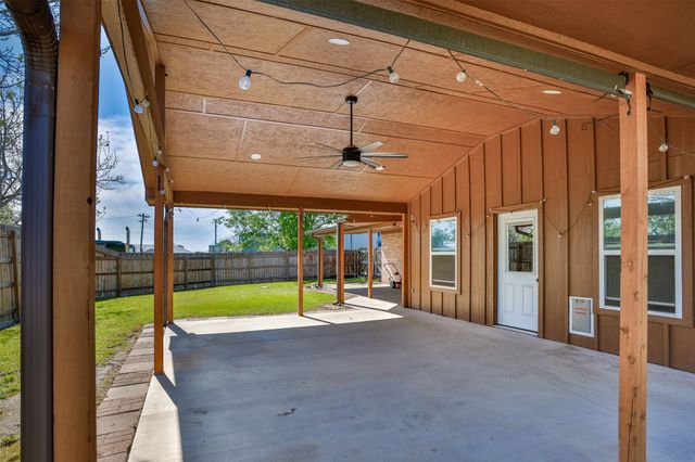 6989 W FM 922, Era, TX 76238