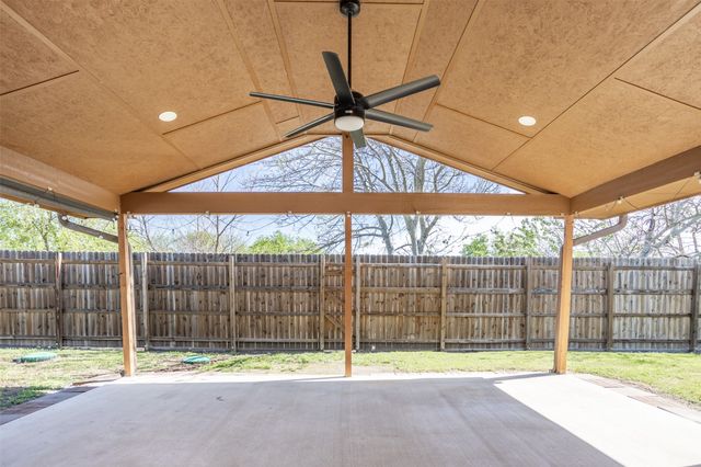6989 W FM 922, Era, TX 76238