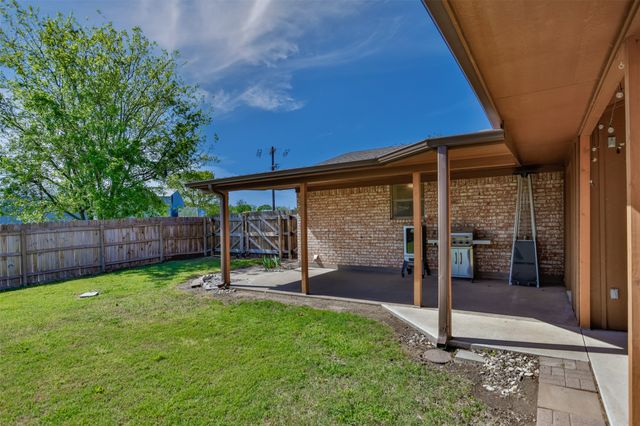 6989 W FM 922, Era, TX 76238