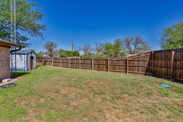 6989 W FM 922, Era, TX 76238