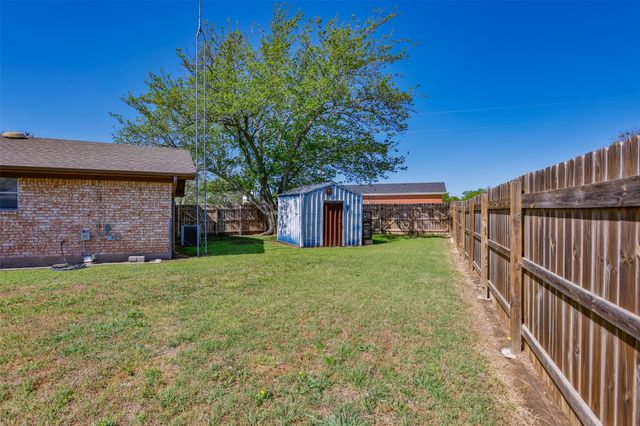6989 W FM 922, Era, TX 76238