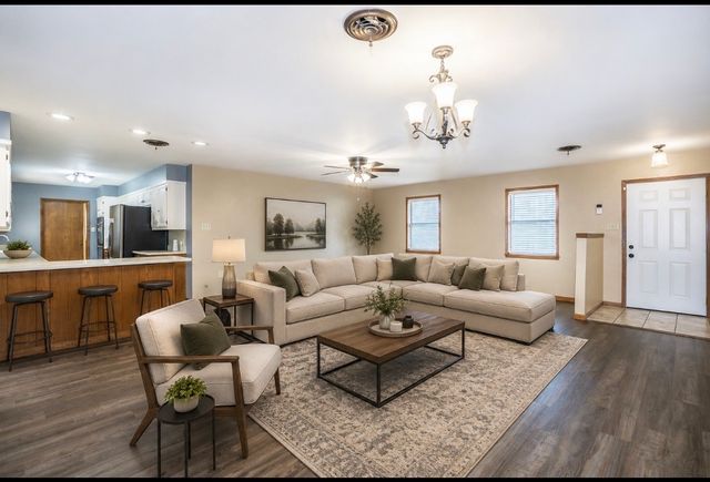 6989 W FM 922, Era, TX 76238