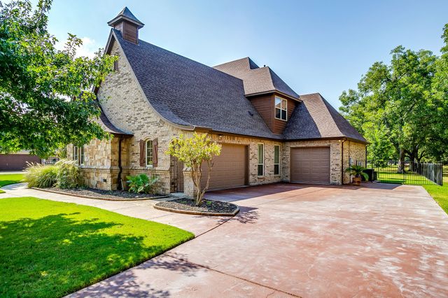 6251 Paper Shell Way, Fort Worth, TX 76179