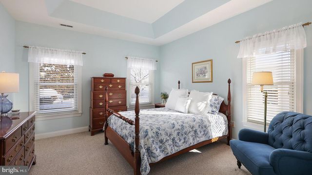 3 VINSON DR, Flemington, NJ 08822