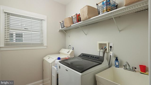 3 VINSON DR, Flemington, NJ 08822