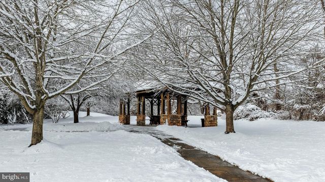 3 VINSON DR, Flemington, NJ 08822