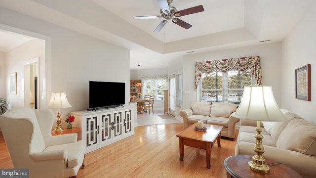 3 VINSON DR, Flemington, NJ 08822