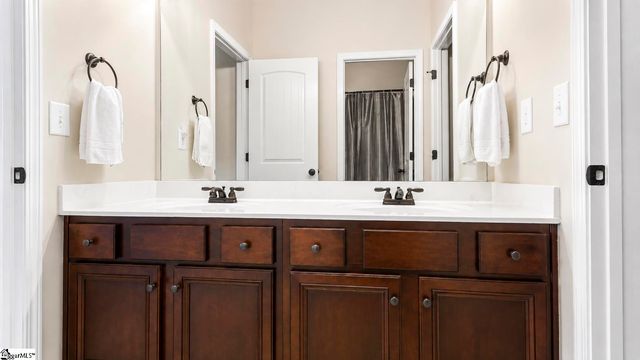 239 Ivy Woods Court, Fountain Inn, SC 29644