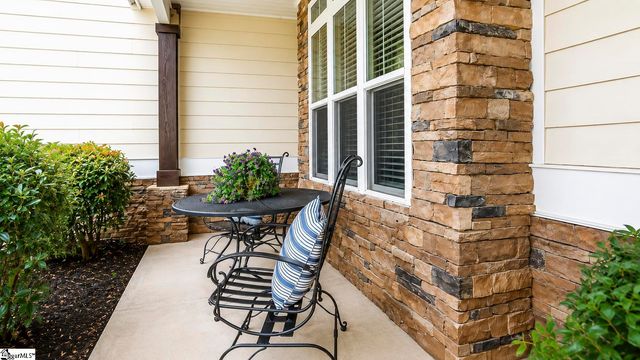 239 Ivy Woods Court, Fountain Inn, SC 29644
