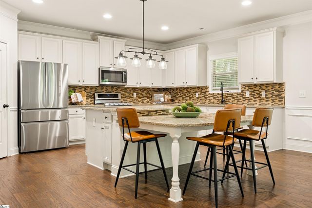 239 Ivy Woods Court, Fountain Inn, SC 29644