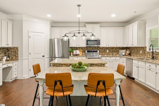 239 Ivy Woods Court, Fountain Inn, SC 29644