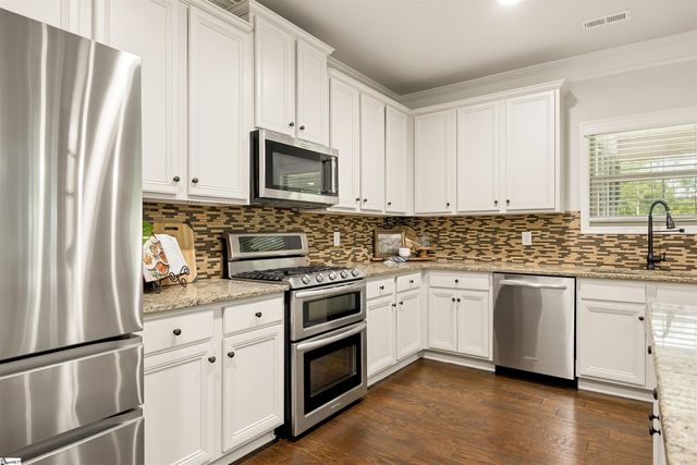 239 Ivy Woods Court, Fountain Inn, SC 29644