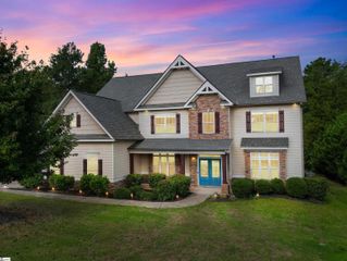 239 Ivy Woods Court, Fountain Inn, SC 29644