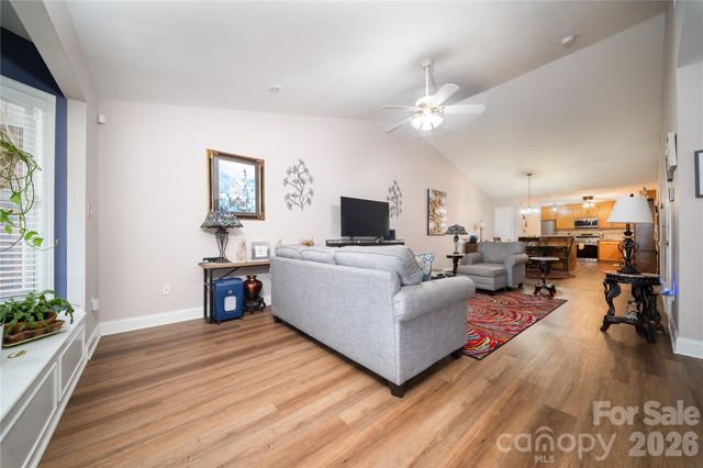 5005 Roseboro Court C, Lowell, NC 28098