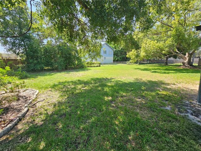 4843 CAMPHOR AVENUE, Sarasota, FL 34231