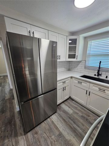 4843 CAMPHOR AVENUE, Sarasota, FL 34231
