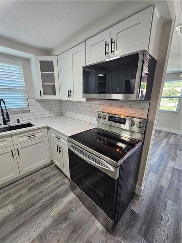 4843 CAMPHOR AVENUE, Sarasota, FL 34231