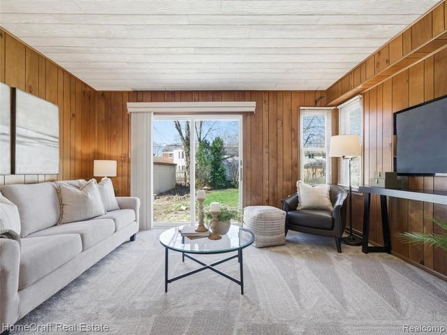 9921 Cranston Street, Livonia, MI 48150