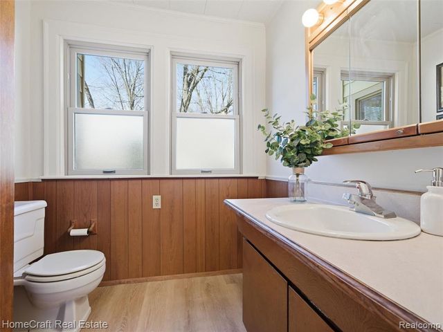 9921 Cranston Street, Livonia, MI 48150