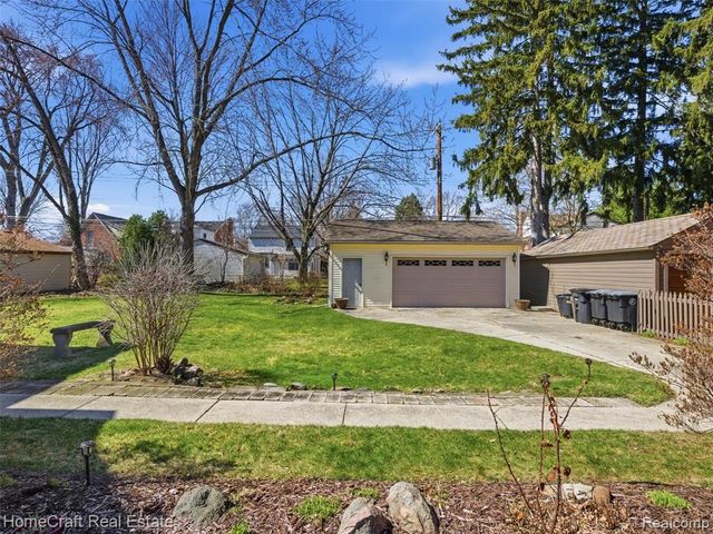 9921 Cranston Street, Livonia, MI 48150