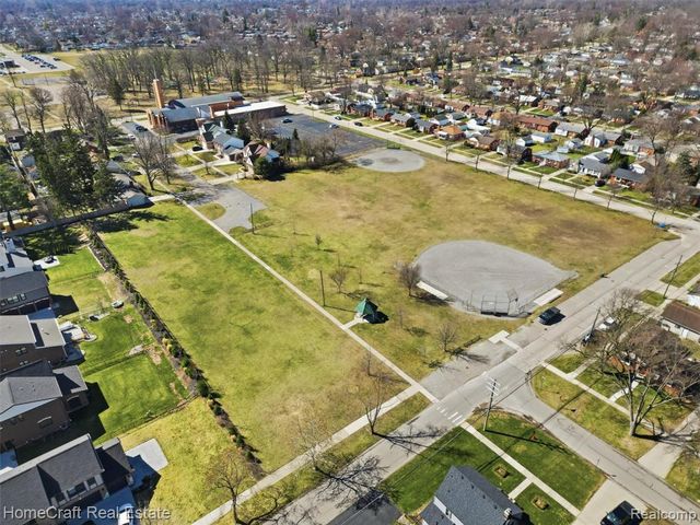 9921 Cranston Street, Livonia, MI 48150