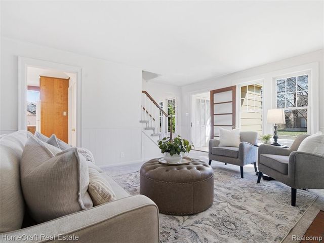 9921 Cranston Street, Livonia, MI 48150