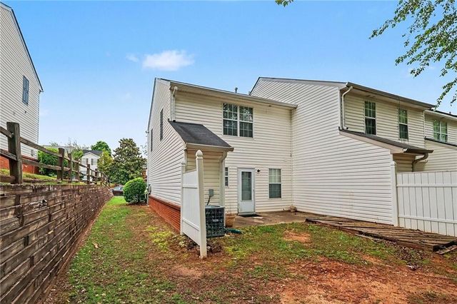 5867 Strathmoor Manor Circle, Lithonia, GA 30058