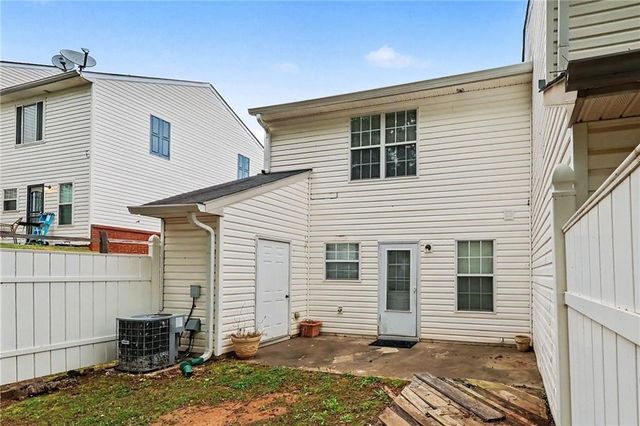 5867 Strathmoor Manor Circle, Lithonia, GA 30058